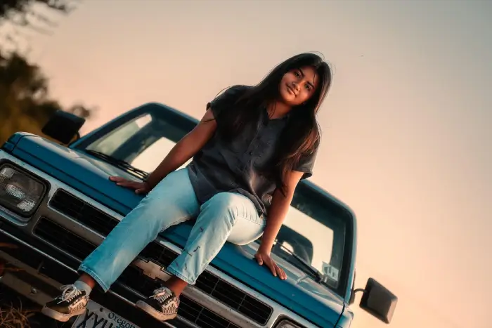 Free Woman Pickup photo and picture